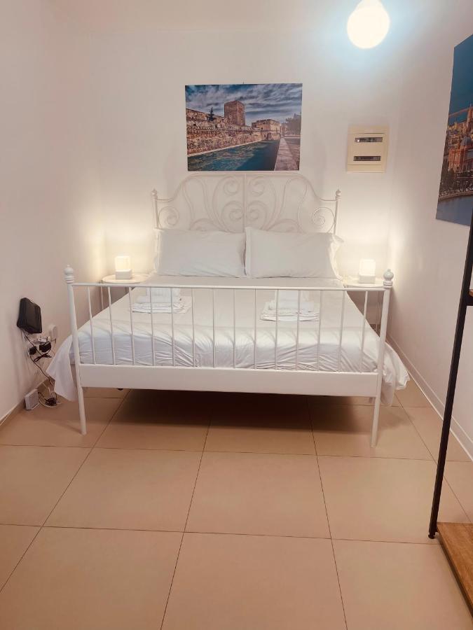 Berga Exclusive Suite 5 Bari Luaran gambar