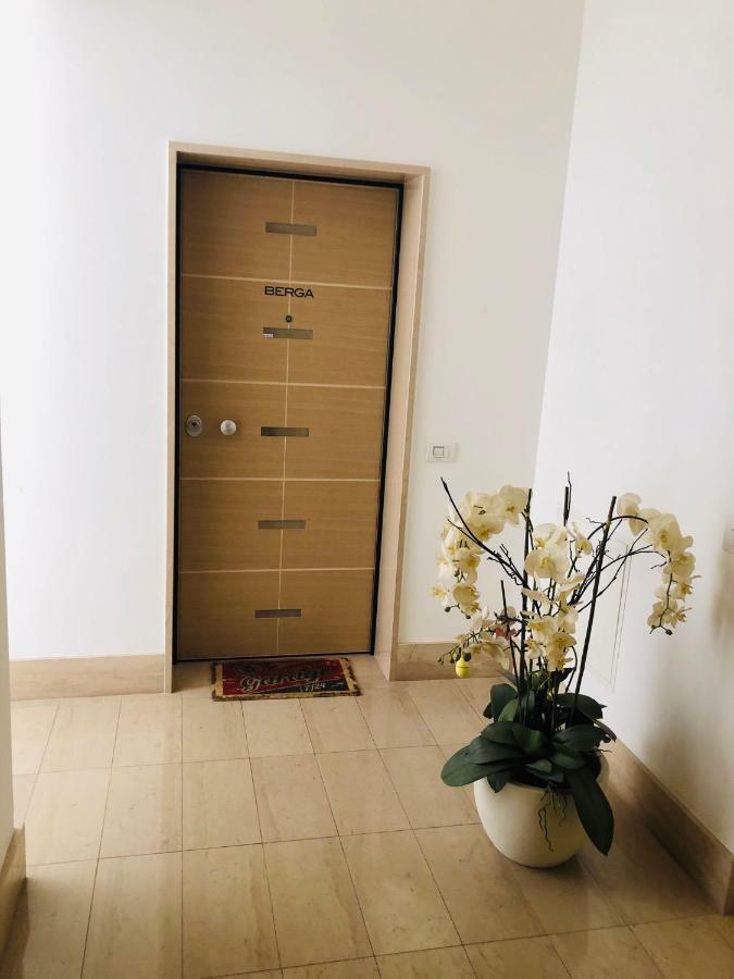 Berga Exclusive Suite 5 Bari Luaran gambar